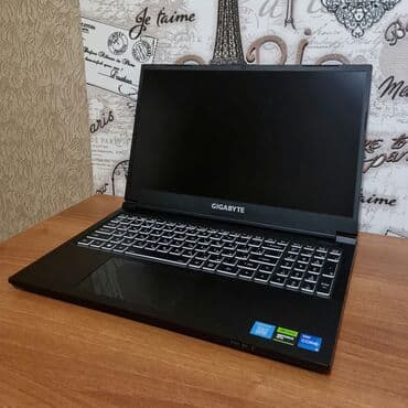 masa usdu kamputer: Intel Core i5, 16 GB, 15.6 " — 3