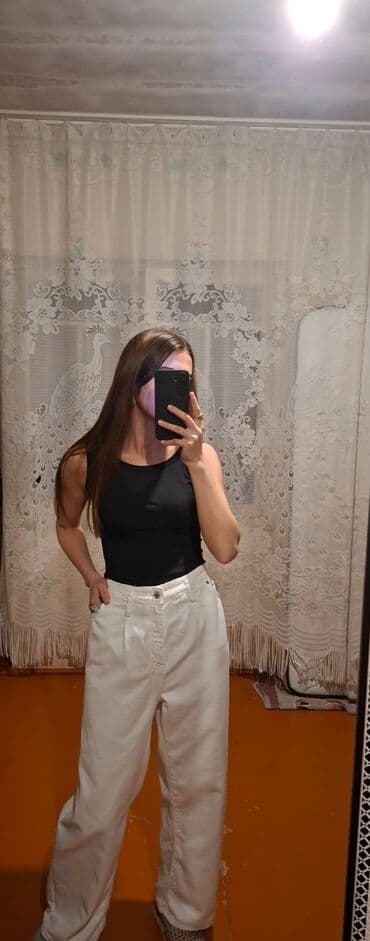 Calition ağ rəng şalvar Calition markalı qadın şalvarıdır. Ağ