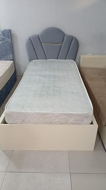 matras islenmis: Carpayi 150azn. Carpayı yenidir, matras islenib. ünvana catdirma — 1