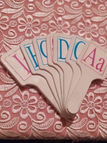 счеты для детей: Yaşıl çərçivəli, rəngli muncuqları olan hesablama lövhəsi. Müxtəlif — 19