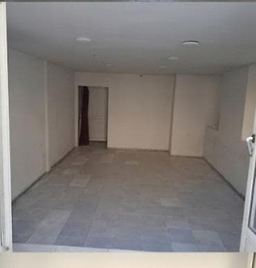 İcarəyə obyekt – küçəyə çıxışı olan, nişanları mövcuddur; piyada — 4
