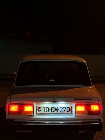 ваза стеклянная прозрачная высокая без узора: VAZ (LADA) 2107: 1.6 l | 1995 il 2410000 km Sedan — 18