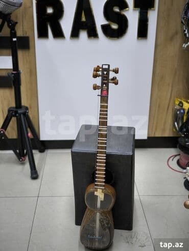 tar instrument: Tar Rast musiqi alətləri mağazalar şəbəkəsi 3 ünvanda yerləşir; 1) — 1