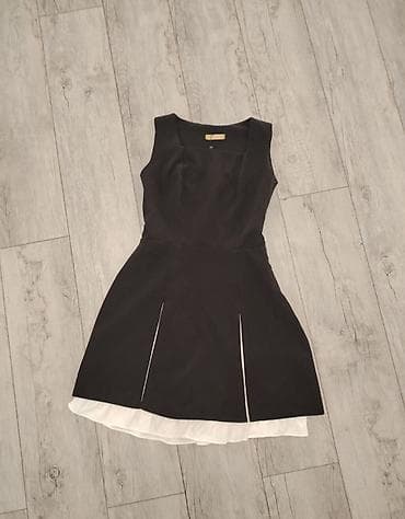 qolsuz: Qadın paltarı – qolsuz, dizdən yuxarı kəsim. 1dəfə geyinilib. Heç bir — 1