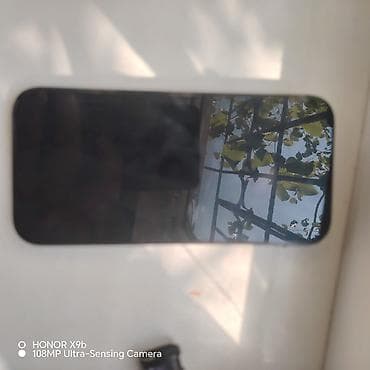 irsad telefon: IPhone 14 Pro, 512 GB — 1