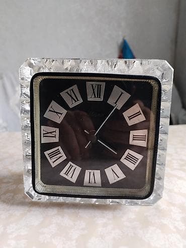 Masaüstü saatlar, Saniyə əqrəbi