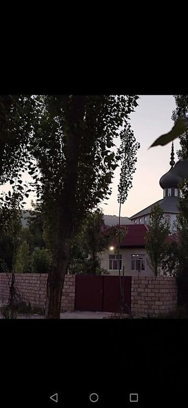 həzi aslanovda kirayə evlər: Ev Quba Rayon Qəçrəş kəndində yerləşir. Hasarın içində adellni. Hər — 1