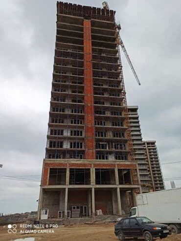 podmayak mənzillər: 3 otaqlı, Yeni tikili, 157 kv. m — 2