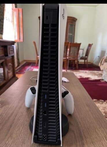 razində kirayə evlər 2021: Playstation 5 (fat) Ideal veziyyetdedir ve yeniden ferglenmir — 2