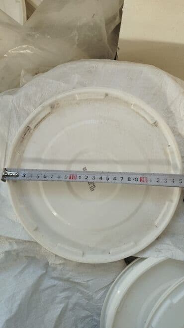 Plastik vedrə qapağı aliram köhne teze ferq etmir. ölçü olaraq 23-30