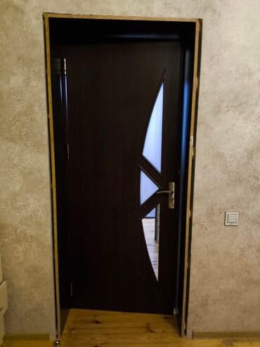 otag qapilari: Yataq otağı üçün İşlənmiş Otaq qapısı 80x215 sm Çərçivə ilə, Ünvandan götürmə — 2