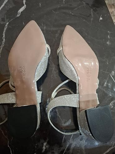 Женская обувь: Размер: 38, Новый — 4