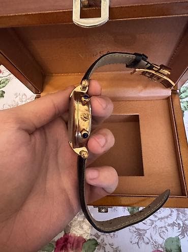 Çantalar: Yeni, Qol saatı, Versace, rəng - Qızılı — 2