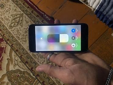 ucuz iphone 12: IPhone 8, 64 GB, Qara, Barmaq izi — 3