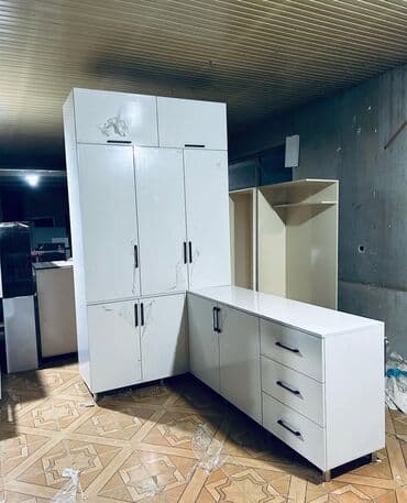 ütü masası şkaflı: Düz dolab, Yataq otağı üçün, Şifonyer, Açılan — 4