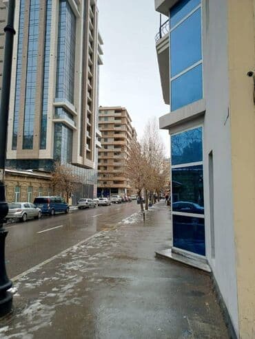 kiraye kafe verirem: Obyekt teze bazarin yaninda(kohne) yerlesir.Obyekt 3 mertebeli 8 — 7