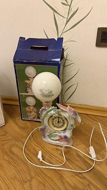 qum saati sekiller: Elektrik masa lampası və saat – dekorativ keramik korpuslu - Keramik — 2