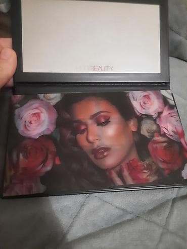 rozel beauty: Göz kölgələri, Huda Beauty, İşlənmiş, Ünvandan götürmə — 2