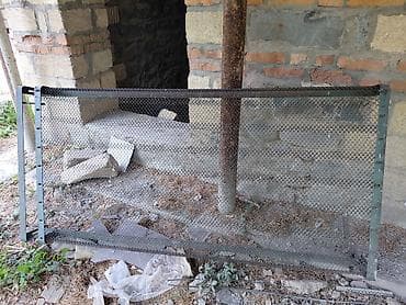 Şəkidə metal çarpayı satılır. İstifadəyə tam yararlıdır. Başlığı taxıb