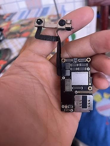 IPhone 11 pro üçün ehtiyat hissələri paketi Plata 256 yadaş icloudadi