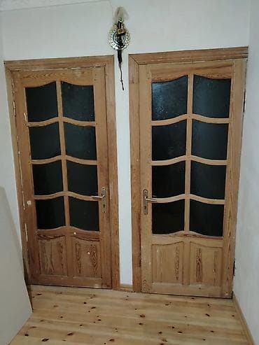 2 yas: Qapi 4eded 200/90sm 50azn biri Ramana qes 1606 leli Taxta daxil — 1