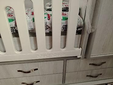 2 mərtəbəli çarpayılar: Uşaq beşiyi və komodlu dəst BABY ROOM firmasına aiddir. Seliqeli — 2