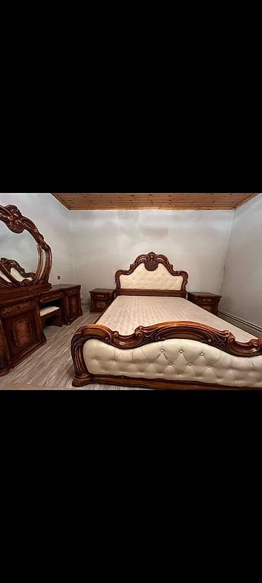 Çarpayılar: İşlənmiş, İkinəfərlik çarpayı, Matras ilə, Malayziya — 1