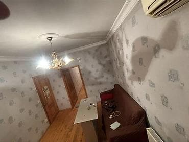 gencede ev: Ev 20 yanvar metrosuna 60-70metr məsafədədir. Evdə yaşayış üçün bütün — 4
