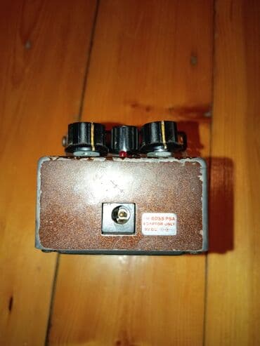 Kitablar və jurnallar: İşlənmiş Gitara gücləndiricisi, Boss, 2 Vt, Ünvandan götürmə — 3