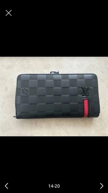 hilti make love: Qadın üçün portmanat və pulqabları satılır.Təzədir.Çeşidlər var.Real — 9