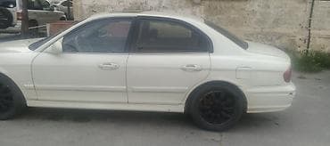 hunday sanata 2002: Hyundai Sonata: 2.7 l | 2002 il Sedan — 4