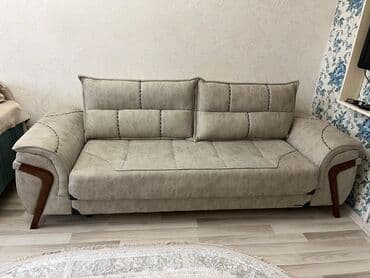 700 manat nece rubldu: Divan — 1