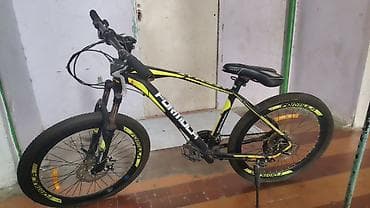 Formula hardtail dağ velosipedi - Çərçivə: yüngül alaşımlı hardtail