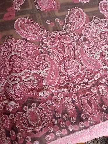 Cox zerif ve gozel şal. Gelin ciynine taxmaq ucun de yarayar. Tezedir