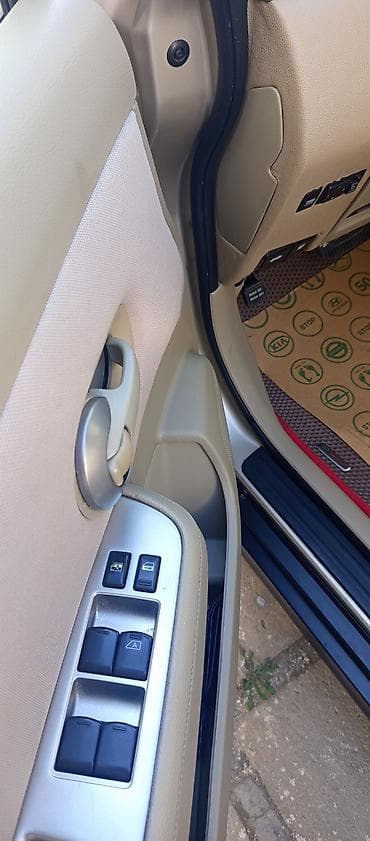 vaz 21099 satilir: Nissan Tiida: 1.5 l | 2011 il Sedan — 7