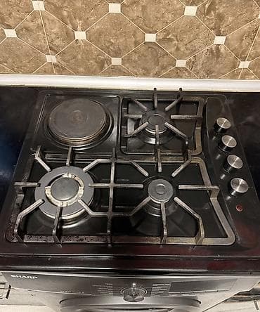 Кухонные плиты и варочные поверхности: Комбинированная плита Встраиваемая, 4 конфорки, Б/у — 1