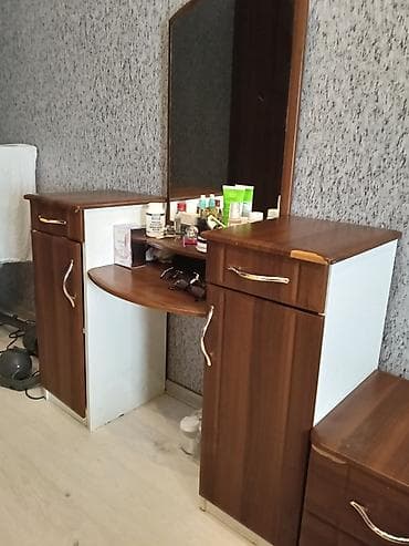 Двуспальная кровать, Шкаф, Б/у — 3