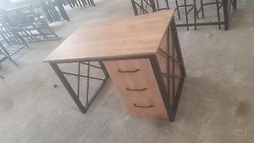 Düz masa, Stulsuz, Polkasız, Siyirməli, Metal