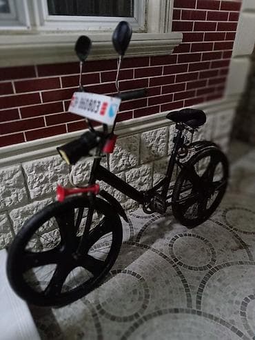 Şəhər tipli velosiped – fərqli dizayn və praktik avadanlıqla - Qara