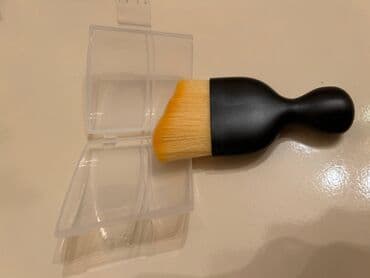 Salon üçün aksesuarlar: Qiymət 1.5man Fırça(avtomobil) Ölçü:10.2×5 Daxili təmizləmə üçün — 1