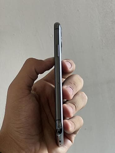 ayfon 12 barter: IPhone 11 Pro, 256 GB — 3