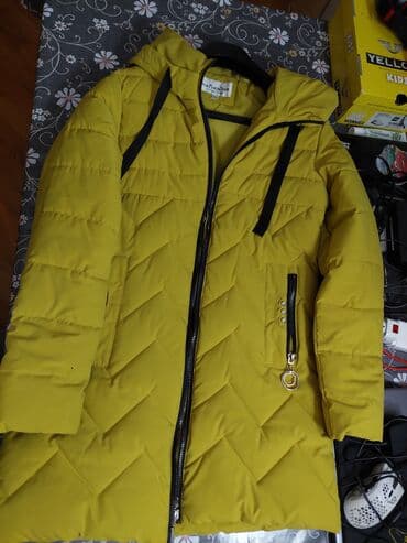 M razmer qadın kurtkası.30man.ela veziyetde.bir sezon geyilib