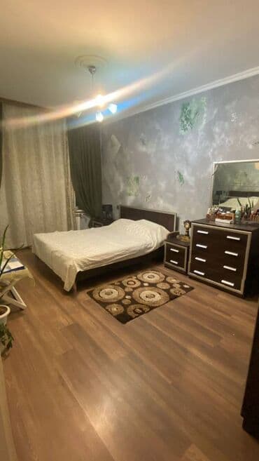 turkiyede evlerin qiymeti: Bakı, 4 otaqlı, Köhnə tikili, m. Həzi Aslanov, 100 kv. m — 3