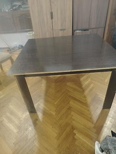 masa taxta: Qonaq masası, İşlənmiş, Taxta, Kvadrat masa — 1