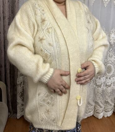 Пиджаки: Krem qadin uchun jaket,qap qalin.
Geyinilmemishdir,brend mehsuldur — 3