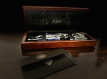 dəftər qələm: Qələm blue BOSS 2x ədəd özəl dizayn edilmiş qələm İstehsal: İtaliya — 1