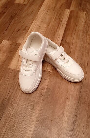 ev ayaqqabisi: Uwaq ayaqqabisi (qiz ucun ) Cemi 1 defe geyinilib. Problemi yoxdu — 1