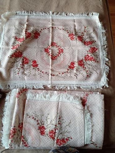 Tekstil: Sovet dövründə alınmış ispan örtüyü iki balışüzü ilə — 1