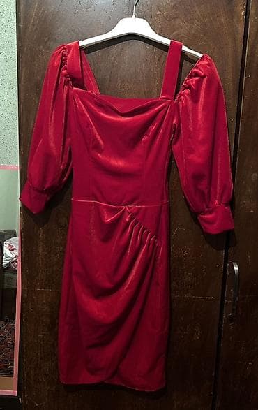Женская одежда: Zərif ziyafət donları — 4 model seti 1) Qırmızı atlas effektli don - — 1