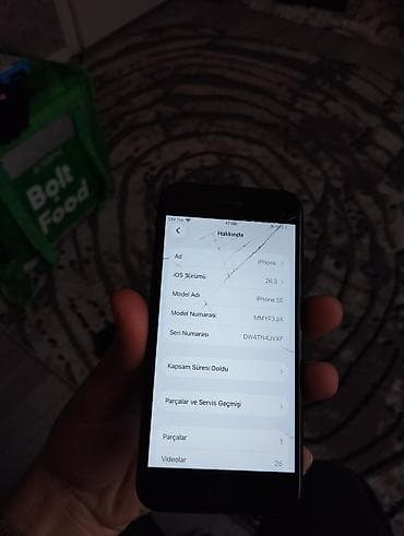 stacionar telefon: IPhone SE 2022, 128 GB, Qara, Qırıq — 7